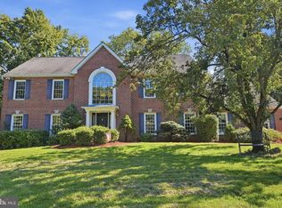 6 Jennifer Ln, Churchville, PA 18966