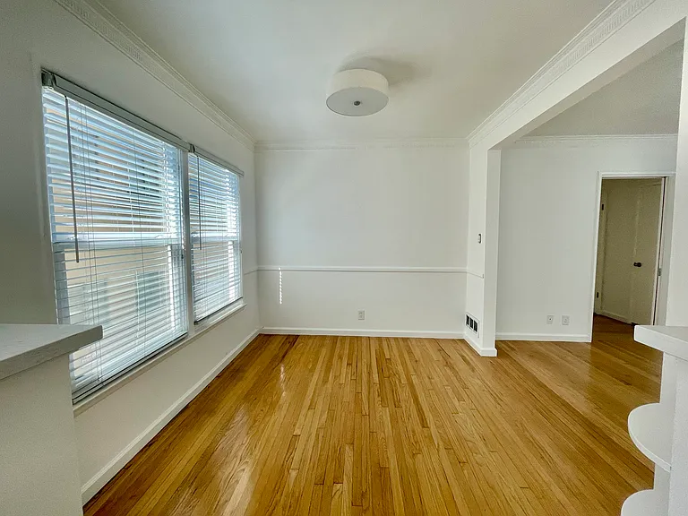 1266 N Laurel Ave #3 — Photo 6