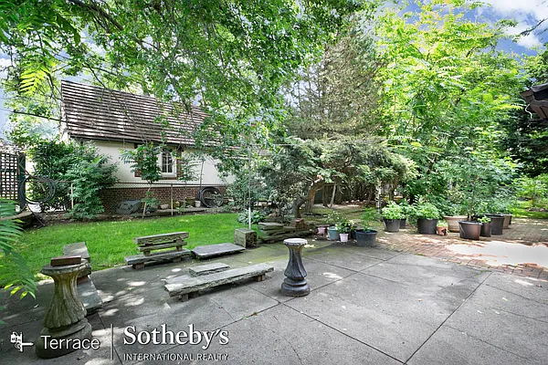 Rented by Terrace Sotheby's International Realty | media 28