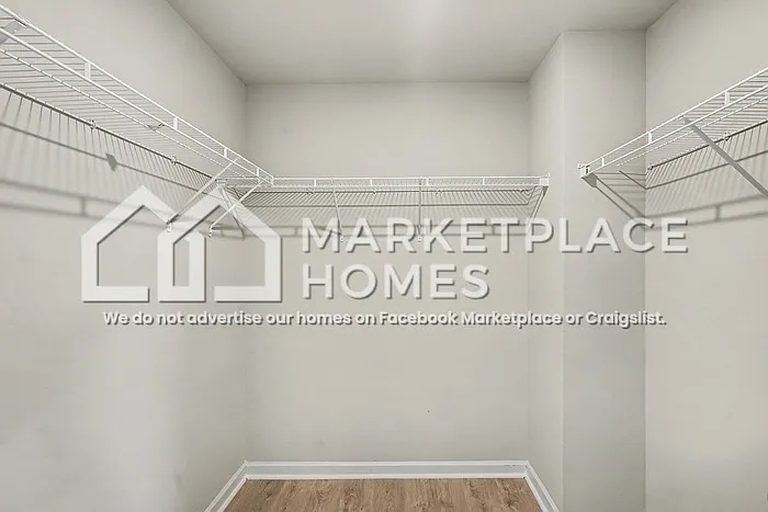 225 Wl Miller Dr — Photo 17
