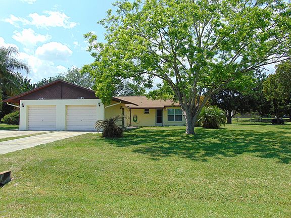2nd image of 3085 Sea Gate Cir #1