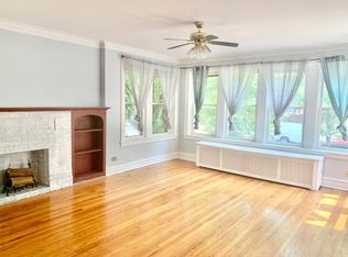 6624 N Campbell Ave #1, Chicago, IL 60645