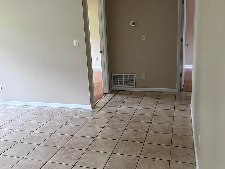 1216 Seminole Dr #2 — Photo 1