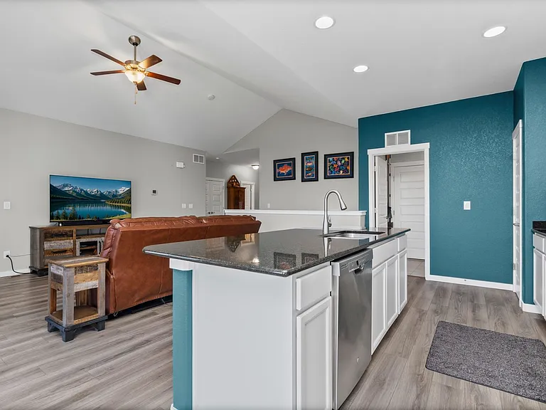 965 Mount Andrew Dr — Photo 12
