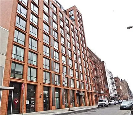 Rented by R New York | media 8