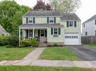 77 Sharon Rd, Stratford, CT 06614