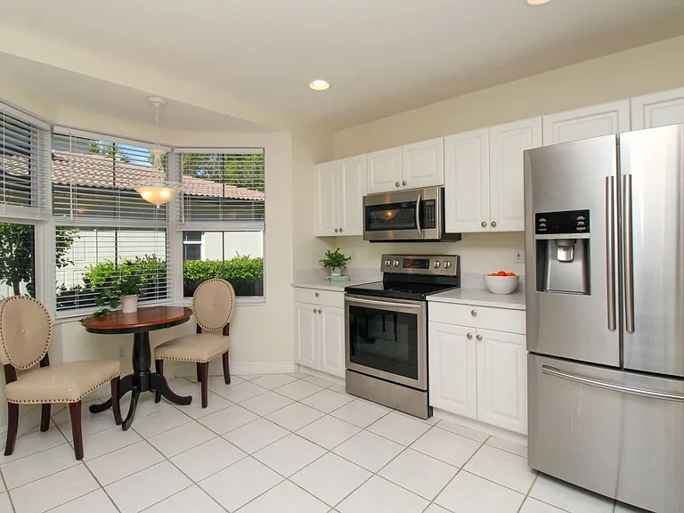 600 Diamond Cir #607 — Photo 21