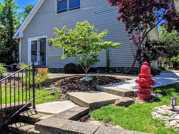 2nd image of 301 Riverdale Dr APT 12
