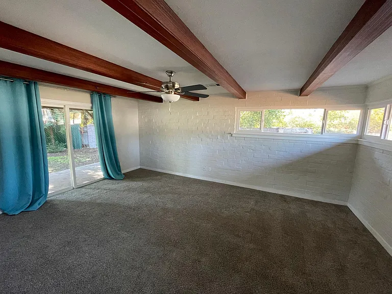 5656 E Waverly Ln — Photo 8