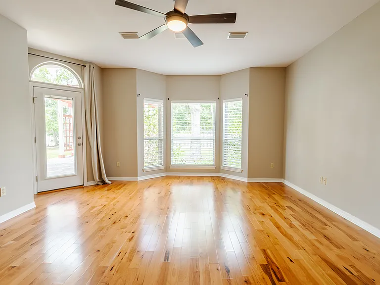 5805 Dunbar Cir — Photo 21