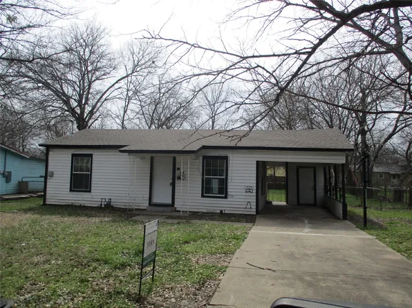 128 E McCoulskey St, Terrell, TX 75160