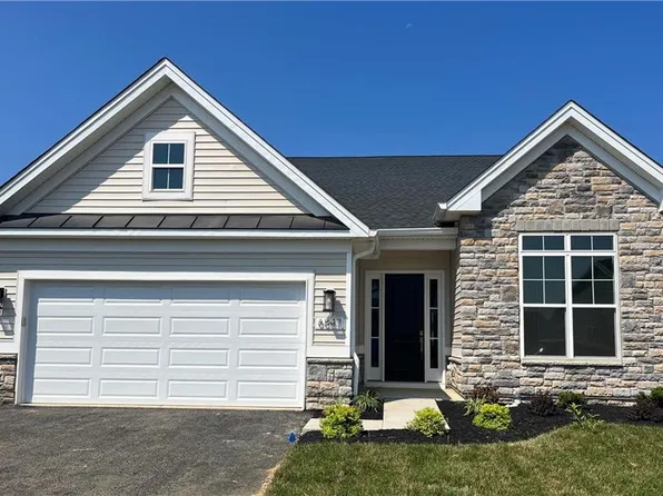 6847 Sycamore Dr, Bath, PA 18014