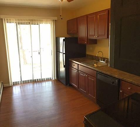 2nd image of 4119 Jennifer Ln APT 1A