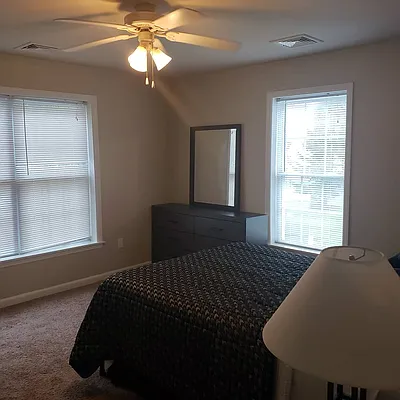 Rented by Movement Realty Group LLC | media 9