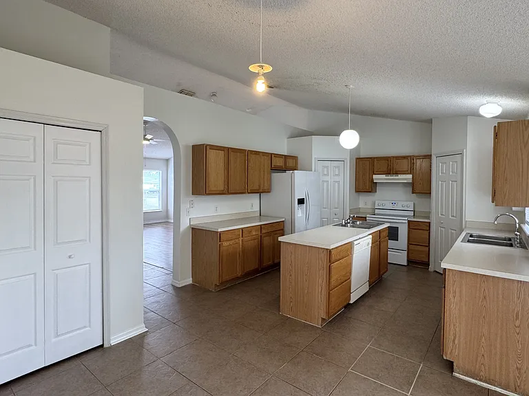5190 Tanner Rd — Photo 6