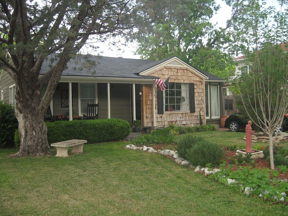 750 Davis Drive 