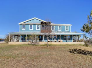 925 Leatherwood Ln, Poolville, TX 76487