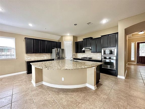 5th image of 6514 Arroyo Springs Ln