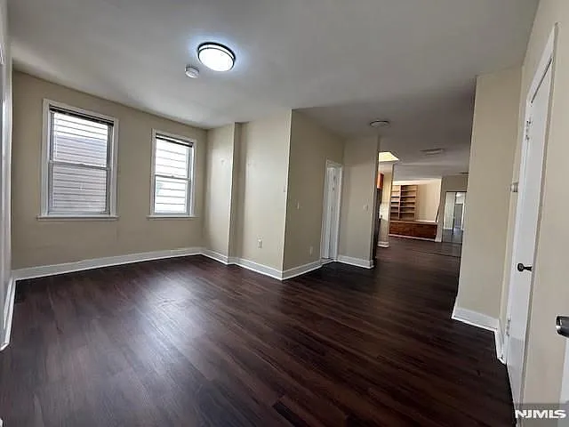 234 Paterson Ave — Photo 9
