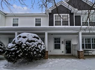 6829 Narcissus Ln N #304, Maple Grove, MN 55311