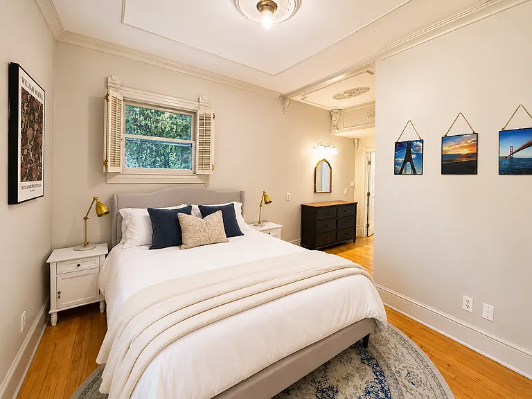 2628 G St #UPPER — Photo 10