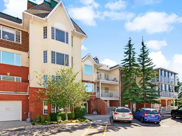 3308 W Sienna Park Grn SW, Calgary, AB T3H 3N7