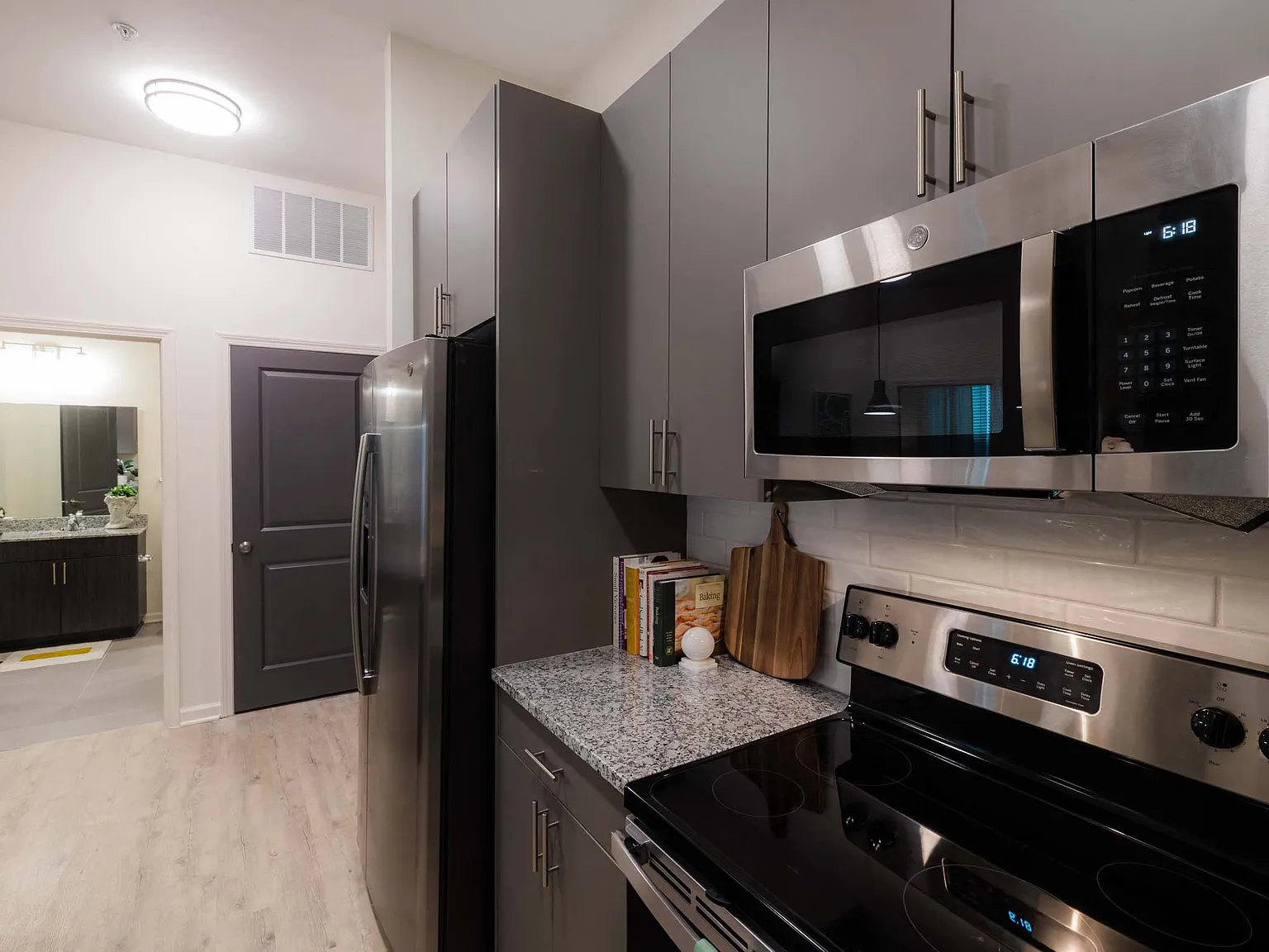 Hudson at Renaissance — Photo 1