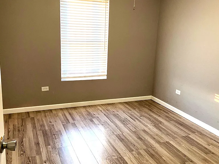 517 W Park St — Photo 11