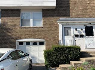 313 Cricketwood Ct, Canonsburg, PA
