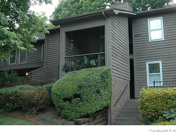 2nd image of 3909 Colony Crossing Dr