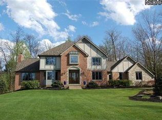 7143 Kate Dr, Hudson, OH