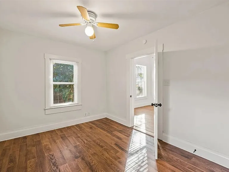 2913 N Central Ave — Photo 4