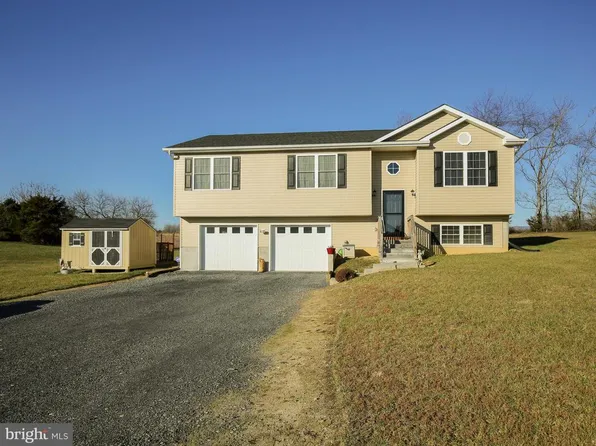 340 Sara Ann Ave, Edinburg, VA 22824