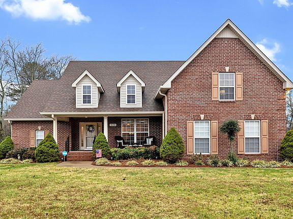 2nd image of 526 Ellie Lee Dr