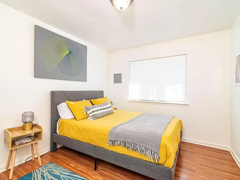 5405 Brompton Cir #B — Photo 11