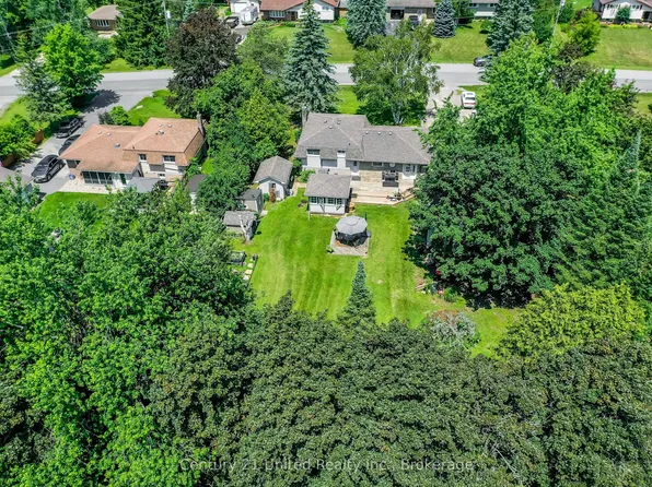 16 Janet Dr, Kawartha Lakes, ON L0B 1K0