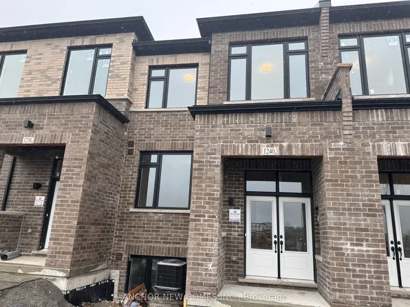 1240 Elizabeth Mackenzie Dr, Pickering, ON L1X 0S2