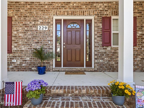 4th image of 229 Egret Point Dr