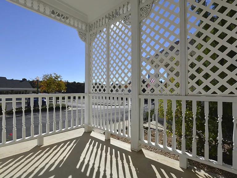 1759 N Baker St — Photo 3