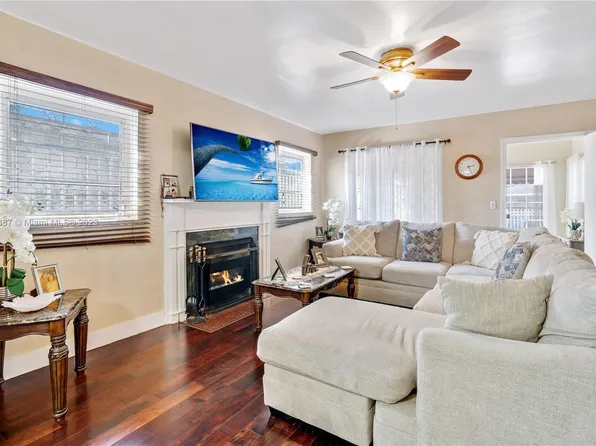 256 NW 50th St, Miami, FL 33127