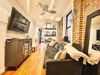 Rented by Century 21 Premier 