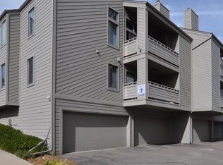 23627 Genesee Village Rd #F, Golden, CO 80401