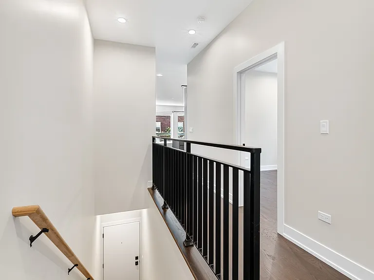 406 E 50th Pl #3 — Photo 7
