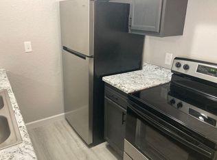 1 Bedroom 1 Bathroom Apartment!, Lake Ozark, MO 65049