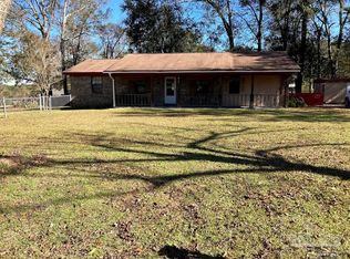 220 Lindsay Ln, Cantonment, FL 32533