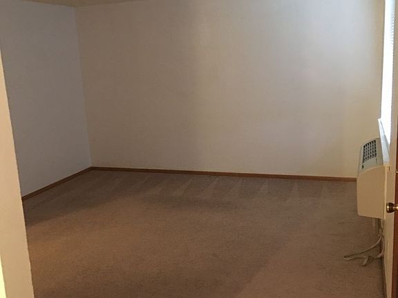 4th image of 1419-1423 Meade Ave #1423-1