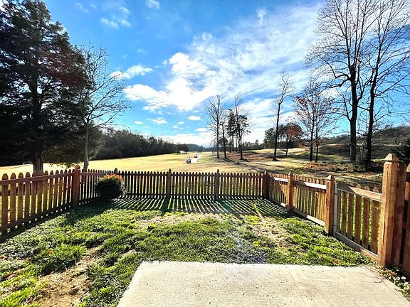 4th image of 6921 La Christa Way