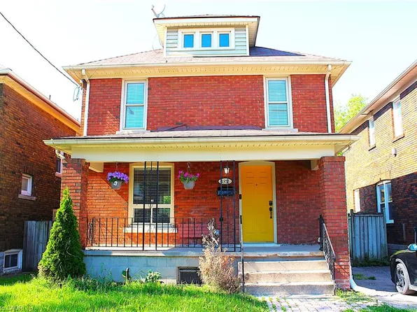 4935 Willmott St, Niagara Falls, ON L2E 1Z6