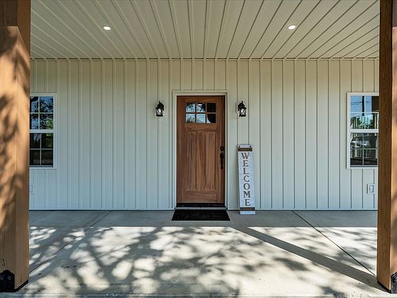 5th image of 2152 Old Well Rd