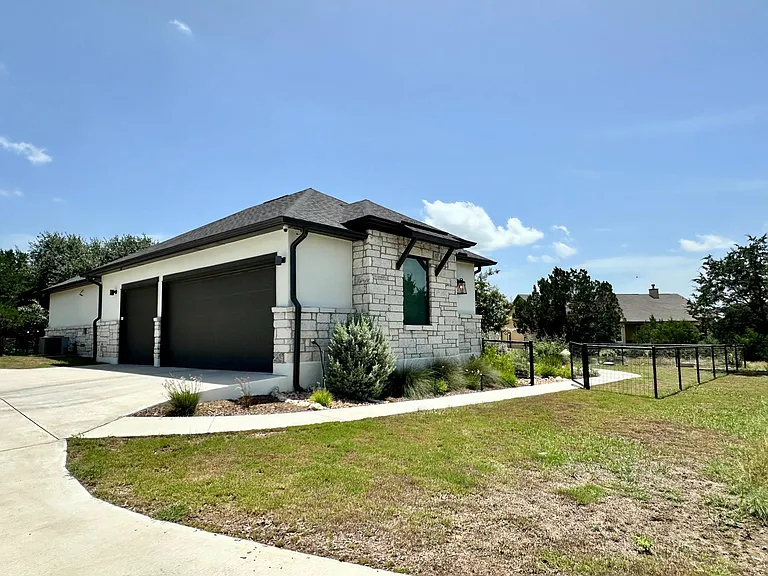 365 Warbler Dr — Photo 7